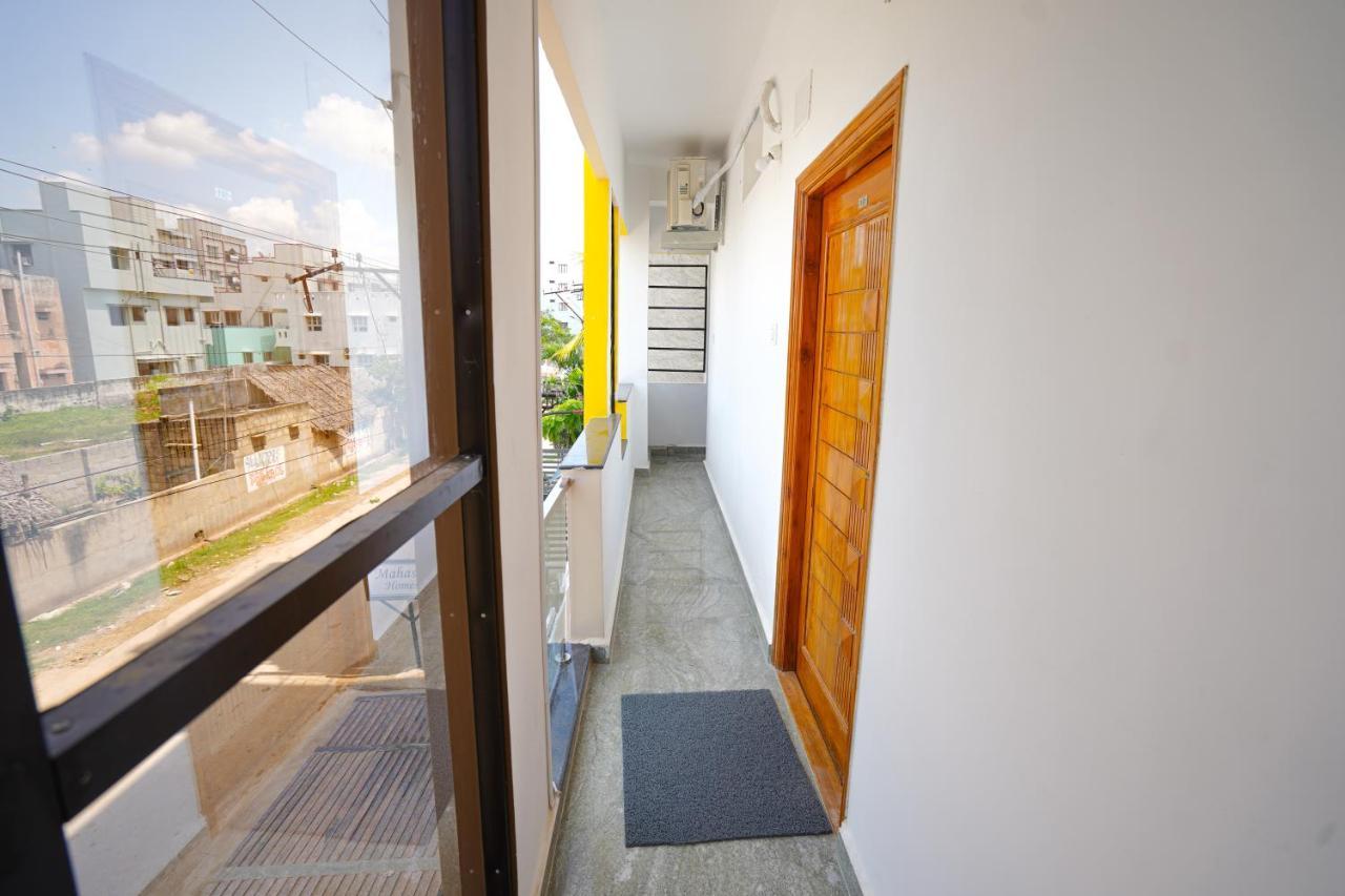 Mahasri Studio Apartments- Brand New Fully Furnished Air Conditioned Studio Apartments Tirupati Ngoại thất bức ảnh